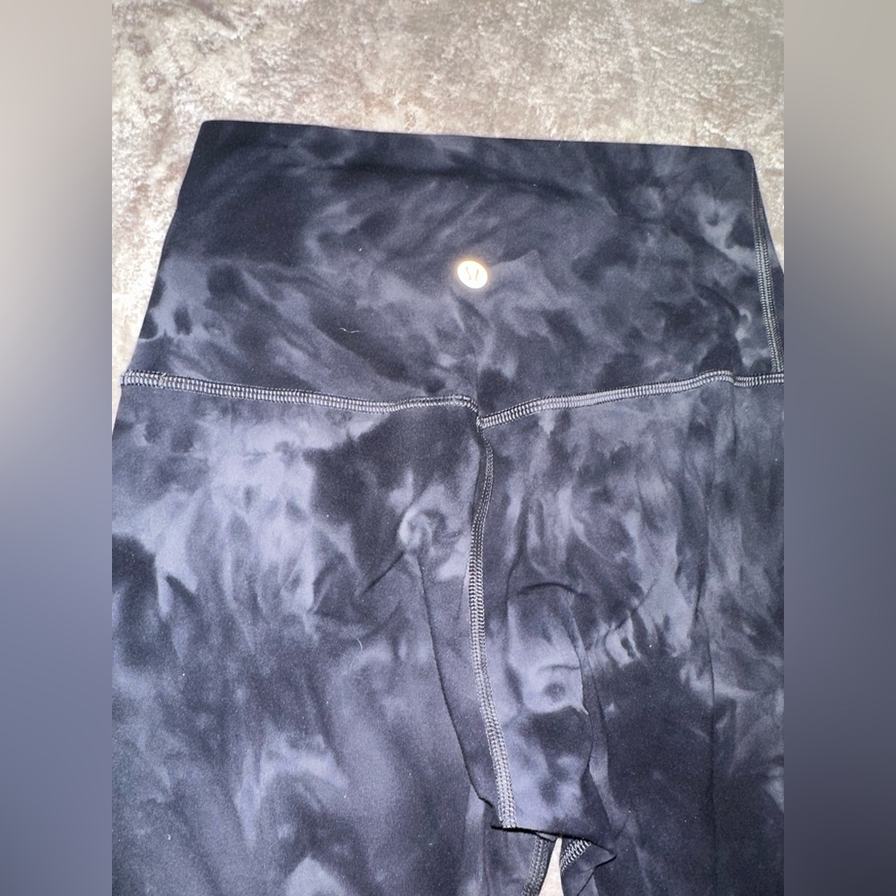 LULULEMON SIZE 4 ALIGN LEGGINGS AND BELT BAG 🖤